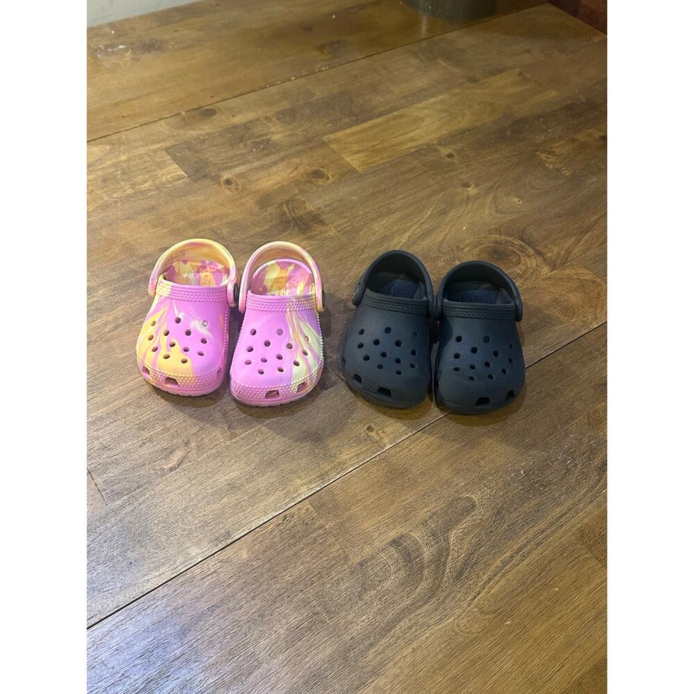 Two Pair of toddler crocs lot size 8 pink tie dye & black